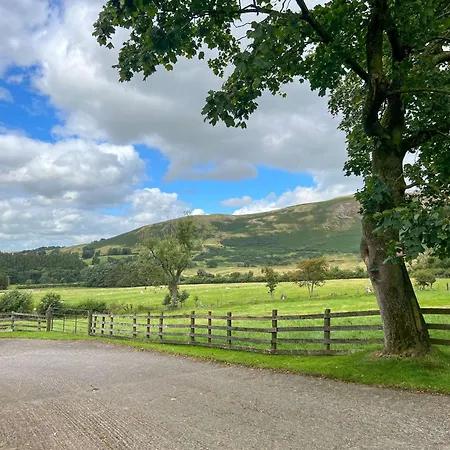 Feriehus Farm Cottage, On A Working Farm In A Tranquil Setting Bassenthwaite